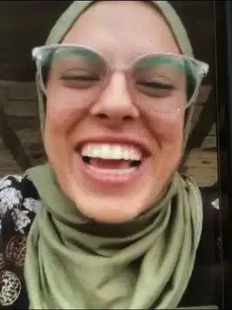 PUT YOUR SOUL ON YOUR HAND AND WALK